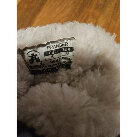 Kamik Winter Boots Size 5 Baby Toddler Silver Metallic - Picture 3 of 13